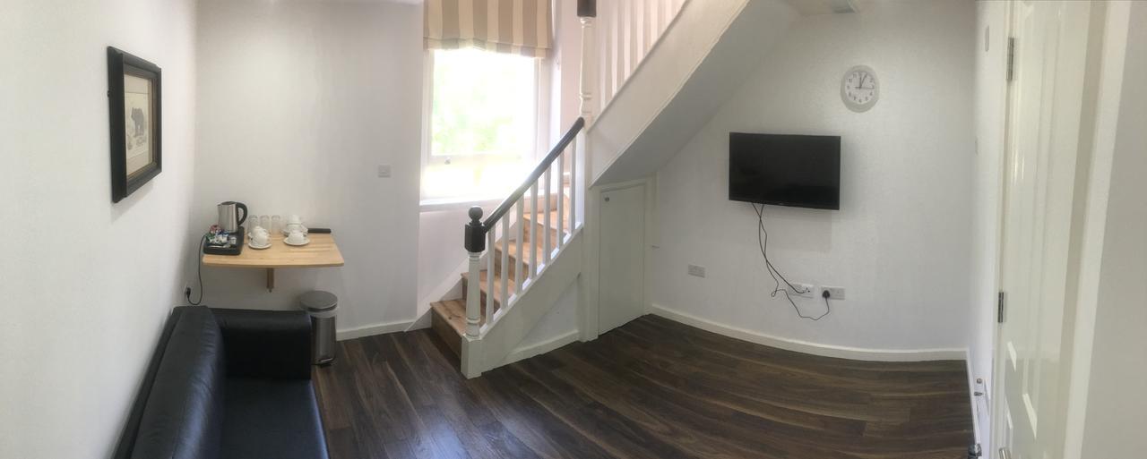W12 Studios & Rooms ロンドン エクステリア 写真